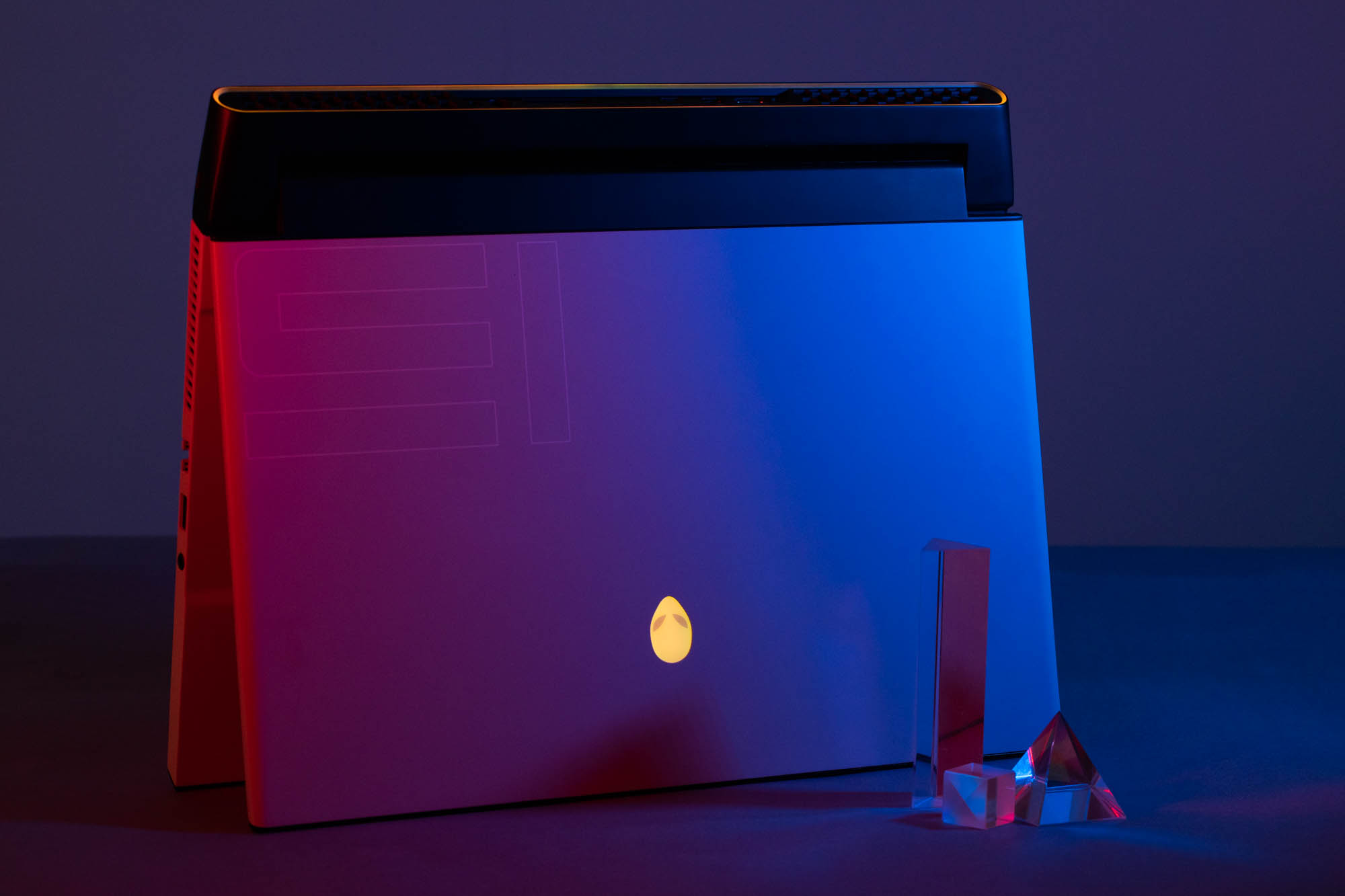 戴尔外星人笔记本17r5深度解析,外星人m15轻薄游戏本笔记本测评