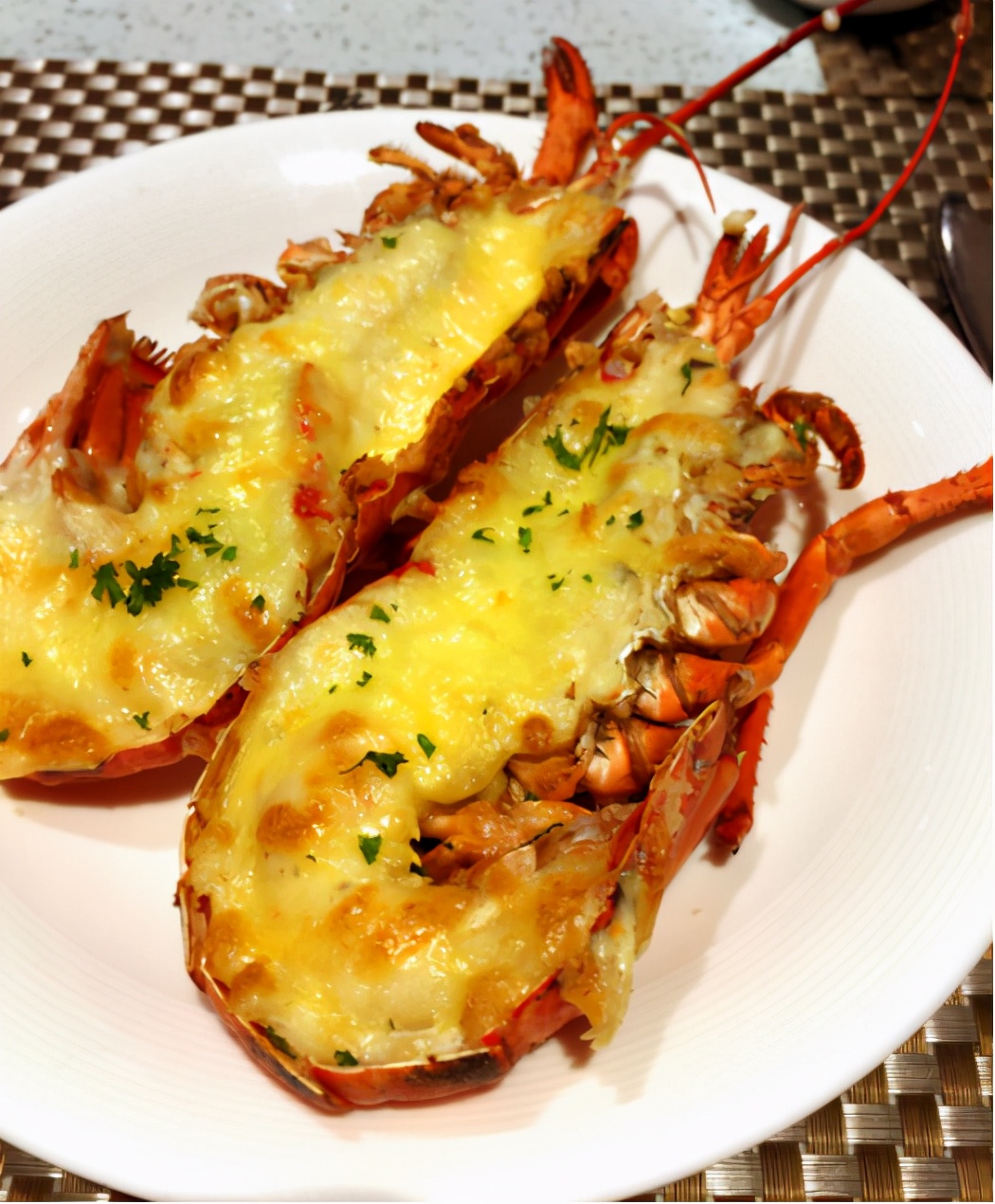 澳洲龙虾到底有多贵,超大的澳洲龙虾