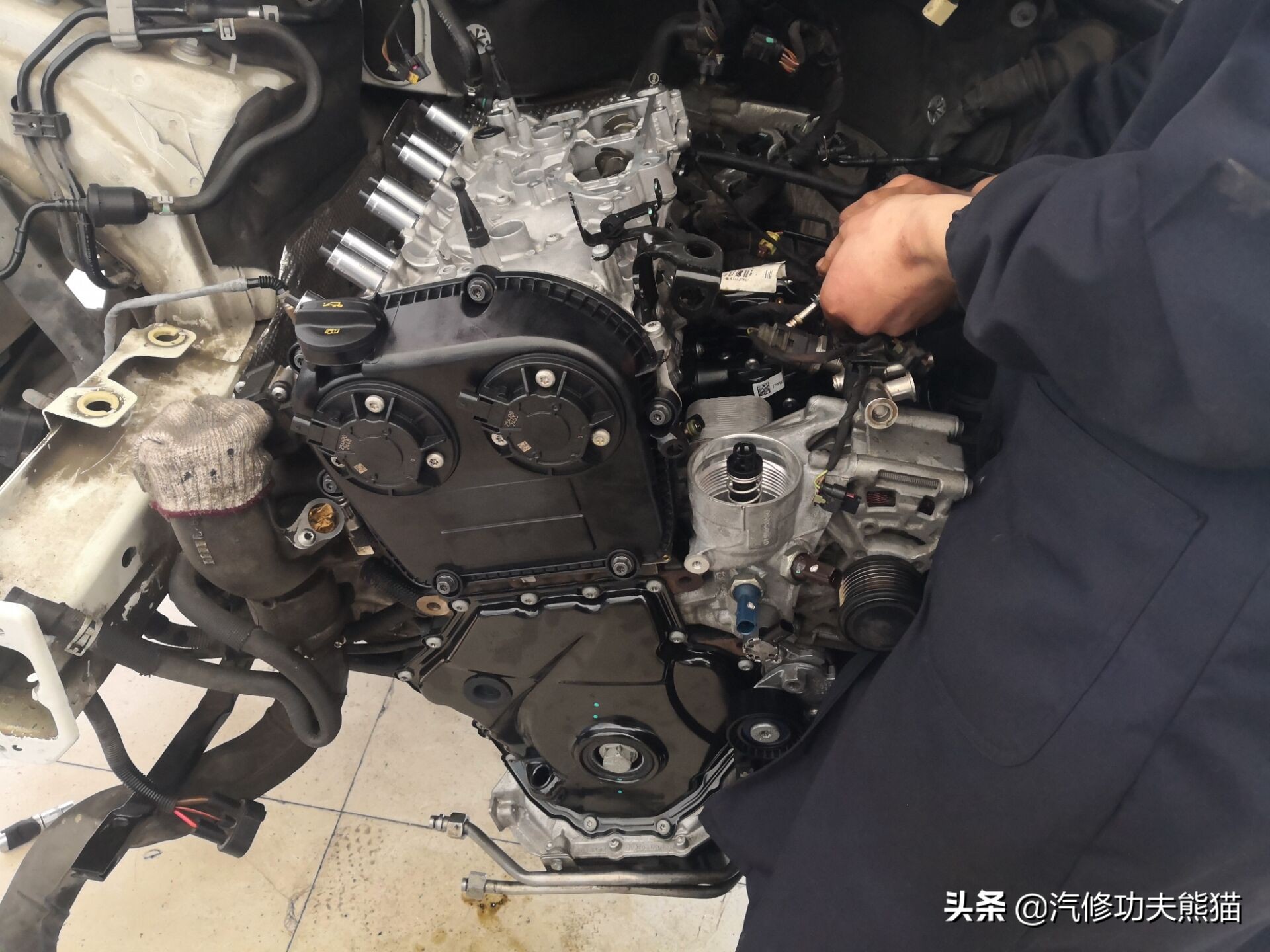 奥迪为何不能解决发动机烧机油,奥迪q5lea888三代发动机烧机油么