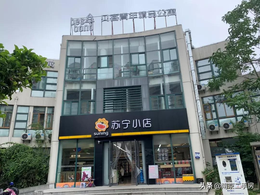 周边小区房价暴涨,垃圾遍地的小区