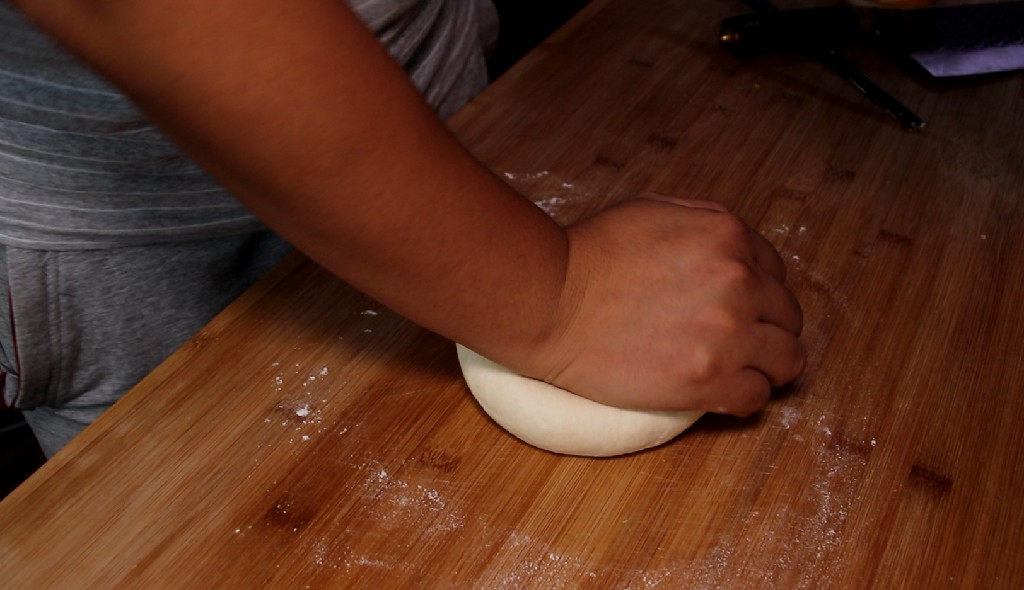 蒸馒头和面时水放少了,蒸馒头和面用温水还是凉水