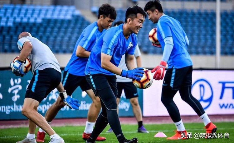 涓嶇牬涓嶇珛鍥涗釜鎴橀槦,涓嶇牬涓嶇珛4-3