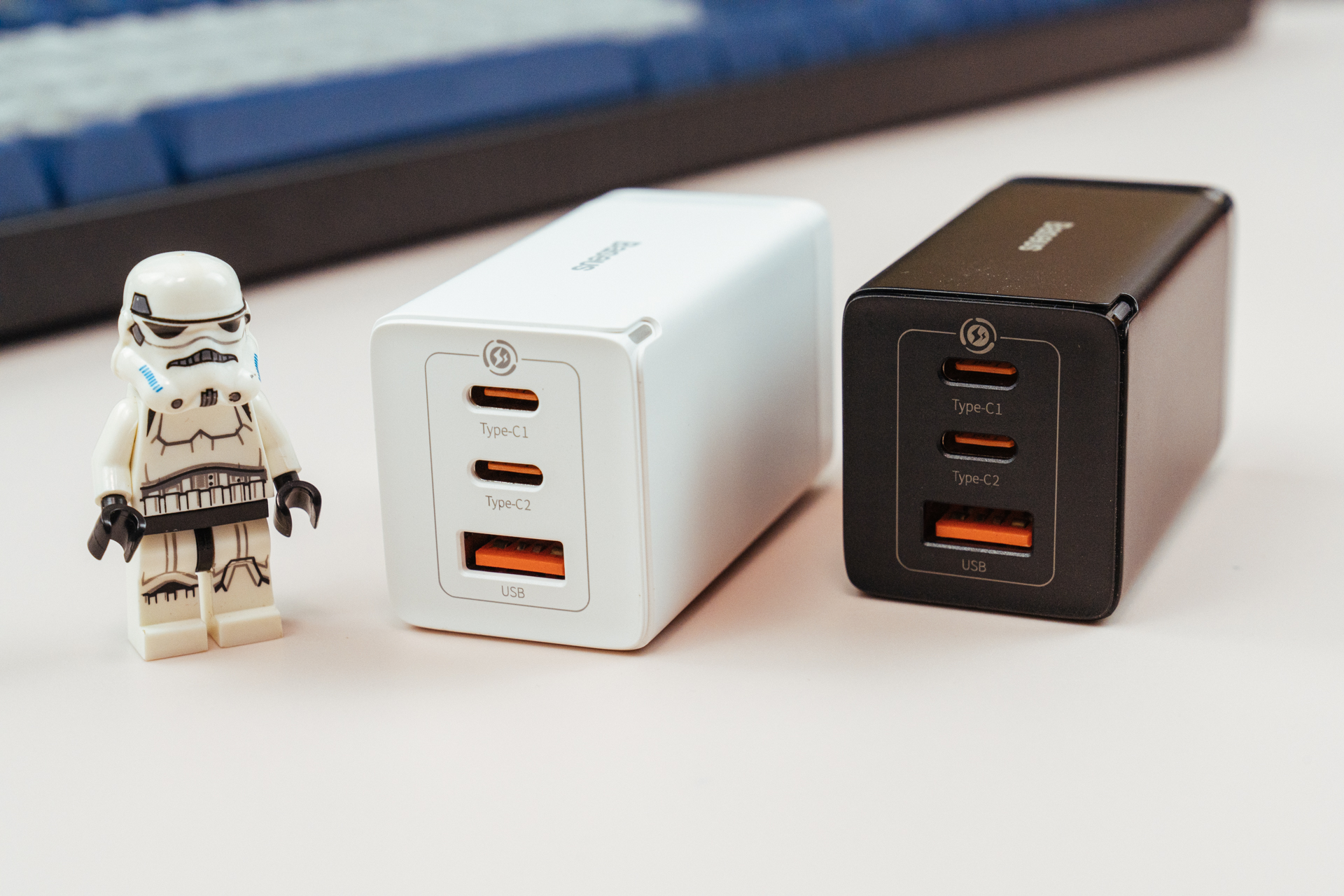 iphone1335w快充测评,iphone13充电头倍思评测