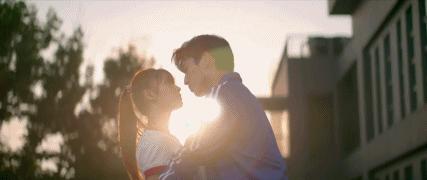 王大陆不笑的照片,王大陆帅不帅