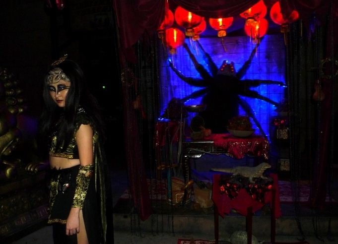 小心，今夜有鬼！万圣节魔女惊魂夜袭卷成都