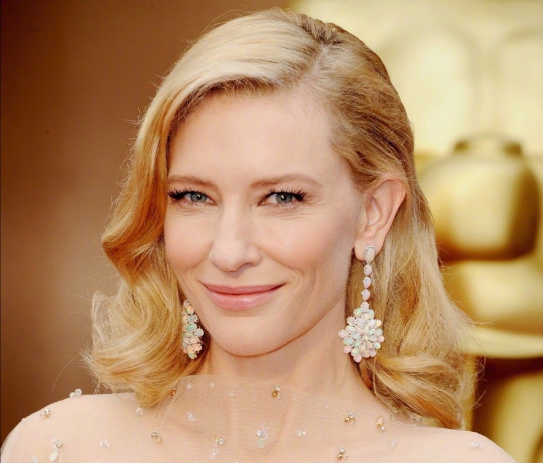 为什么30岁不到脸上那么多皱纹,女人过了30岁还在为皱纹而苦恼吗