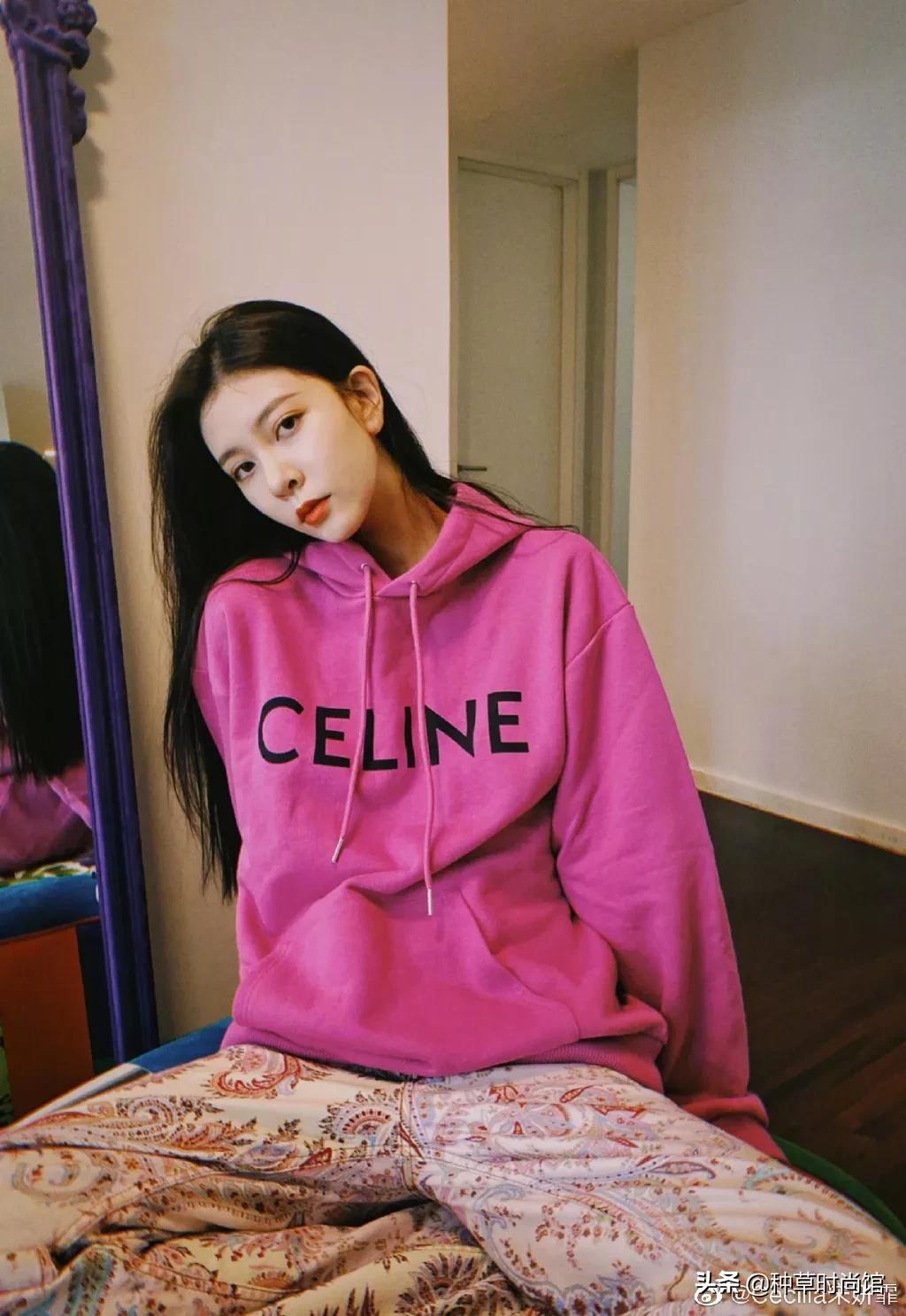 秋冬新款上新卫衣穿搭,今秋更流行卫衣裙