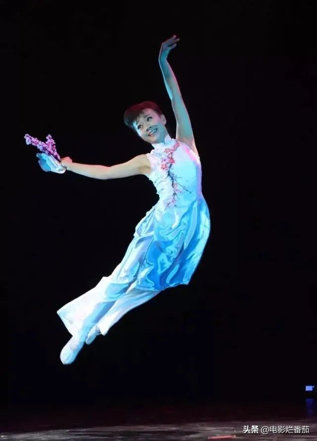 男孩出生就有记忆电影,男孩出生就带电电影