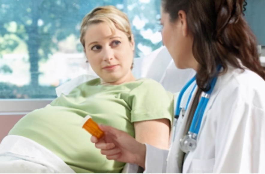 孕期缺铁缺钙怎么补最快最有效,孕期缺钙贫血对胎儿有啥影响