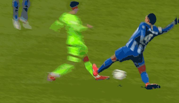 沙尔克04大将险遭拉姆塞断腿悲剧！受伤瞬间隔着屏幕都感觉到疼！