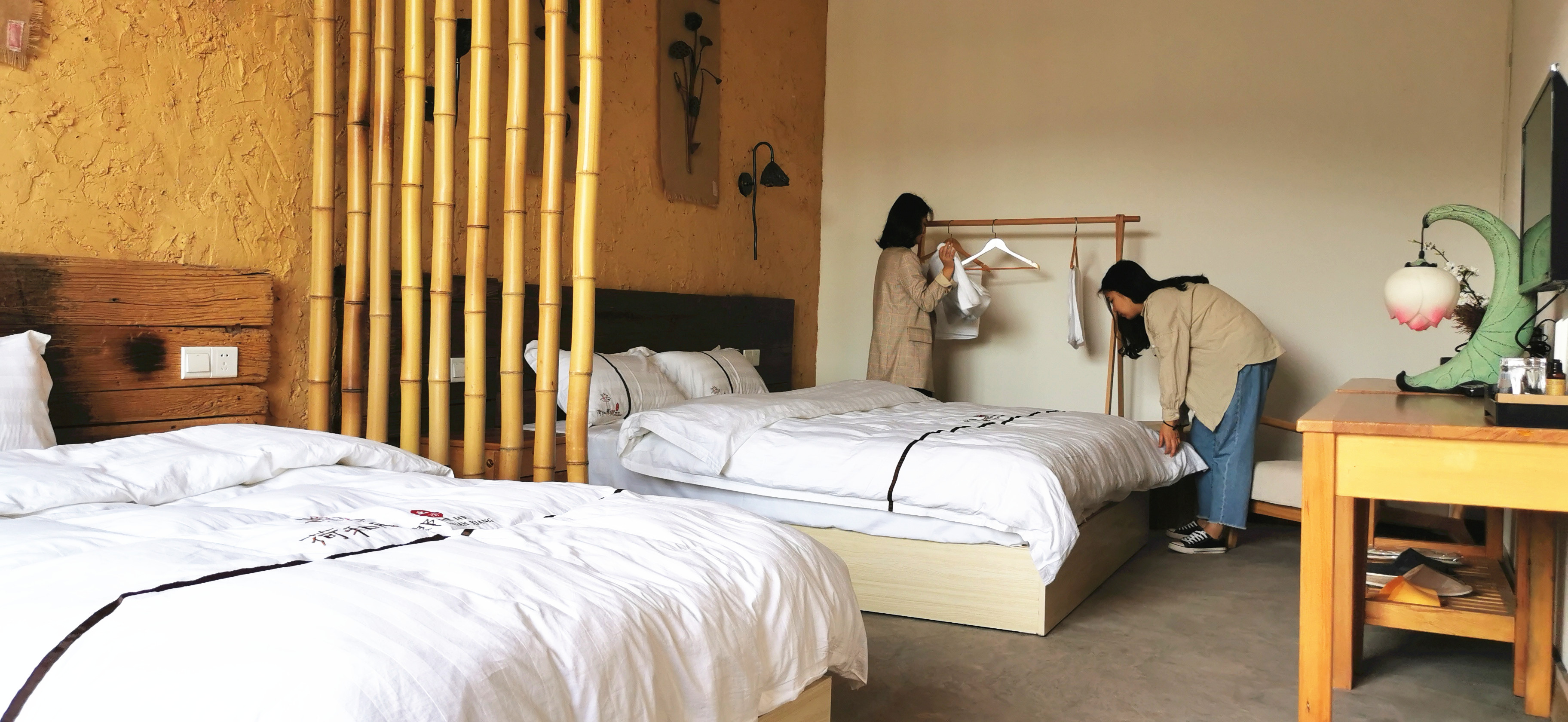 铜梁土桥镇：原乡藕寓五一迎客西郊绿道产业链延长