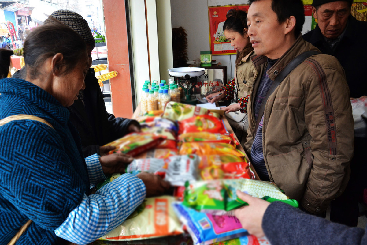 只有一万成本种玉米能赚多少钱,卖玉米种60袋一袋挣多少钱