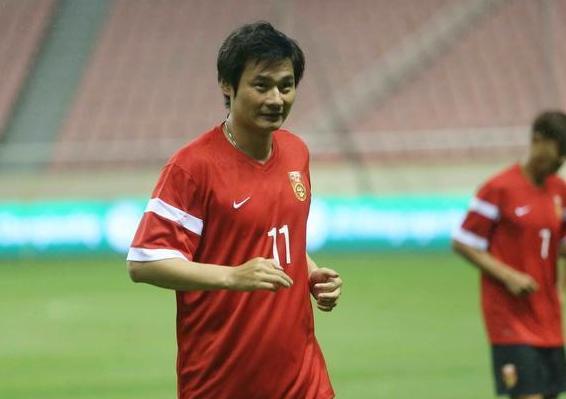 为什么李毅叫护球大帝,李毅大帝护球像亨利