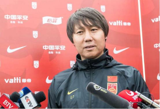 李铁评价极高的视频,李铁评价恒大国脚