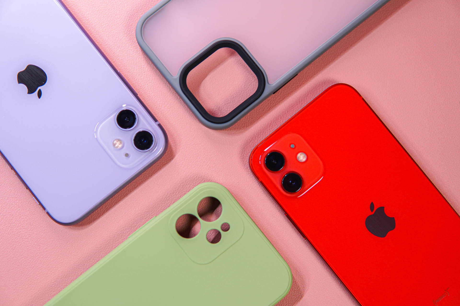 iphone12钢化膜黑边好还是透明好,iphone12mini背面有钢化膜么