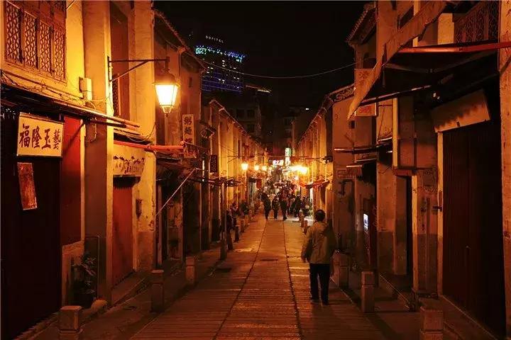 在澳门游玩攻略,澳门一日游必去景点推荐一下