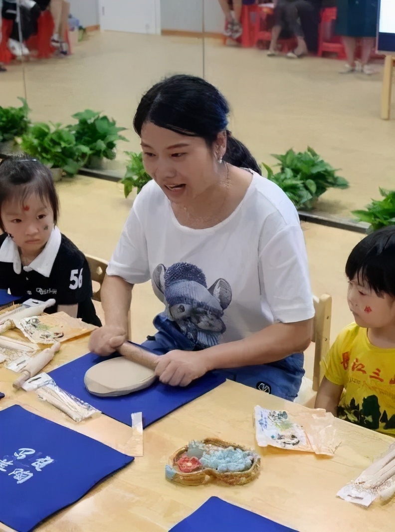 黄石市教育培训,黄石崇艺荟幼儿园