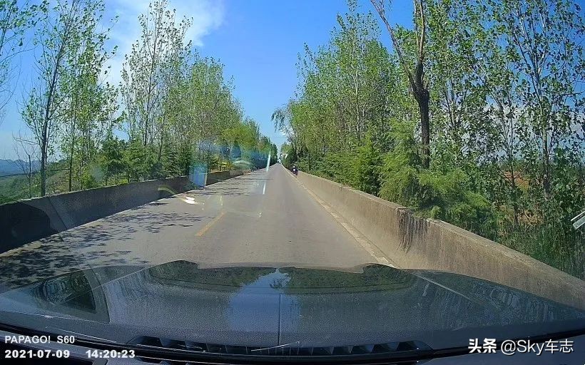 7天3000公里,宝马x57000公里发现烧机油