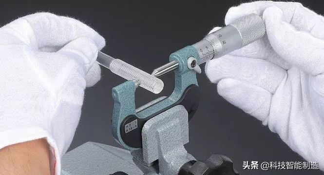 用卡尺测量实物尺寸技巧,大号千分尺的测量方法