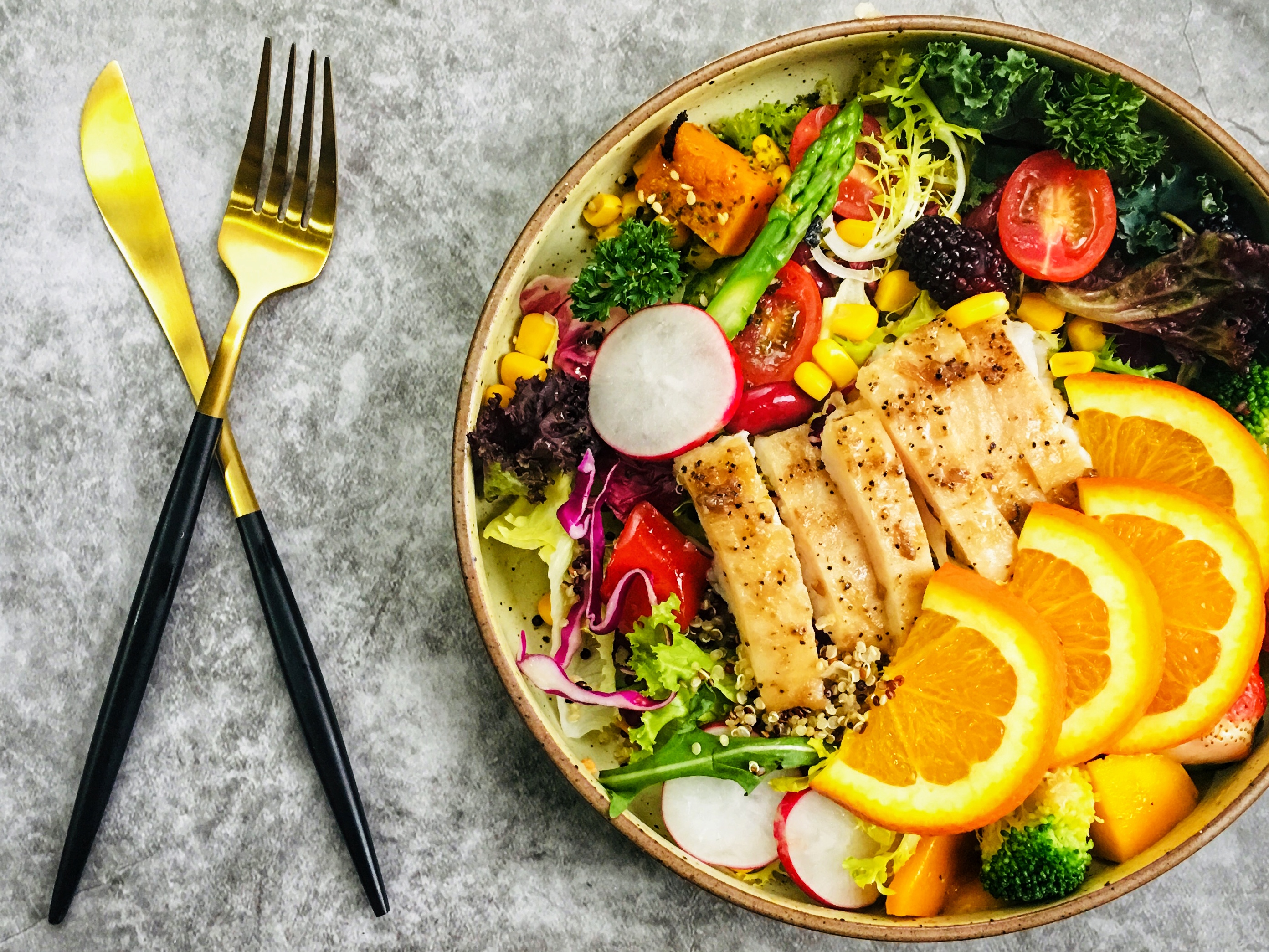 开一家轻食餐厅需要多少钱,开一家轻食餐厅怎么样