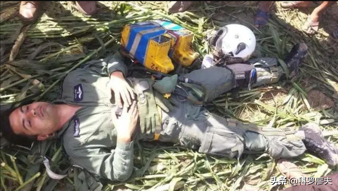 印军两架战机坠毁视频,印度军用战斗机坠毁