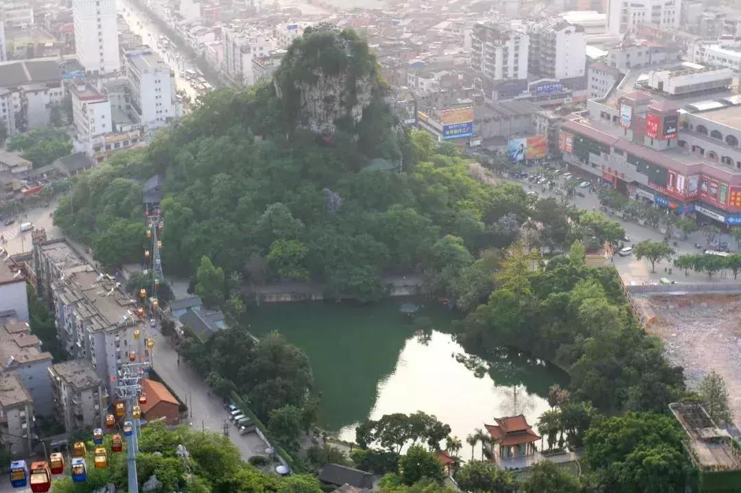 广西有座小城,广西的一座小县城