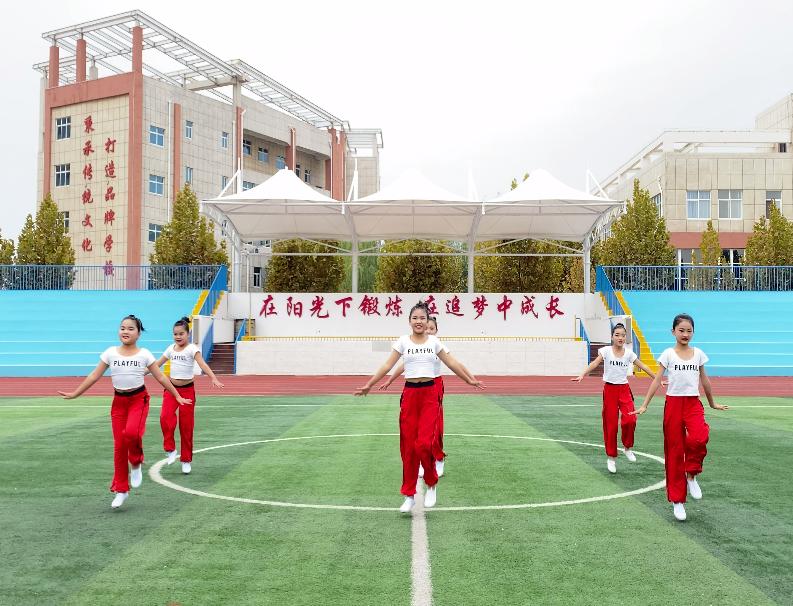 满怀豪情迎接新的一年到来,满怀激情迎接新学期视频