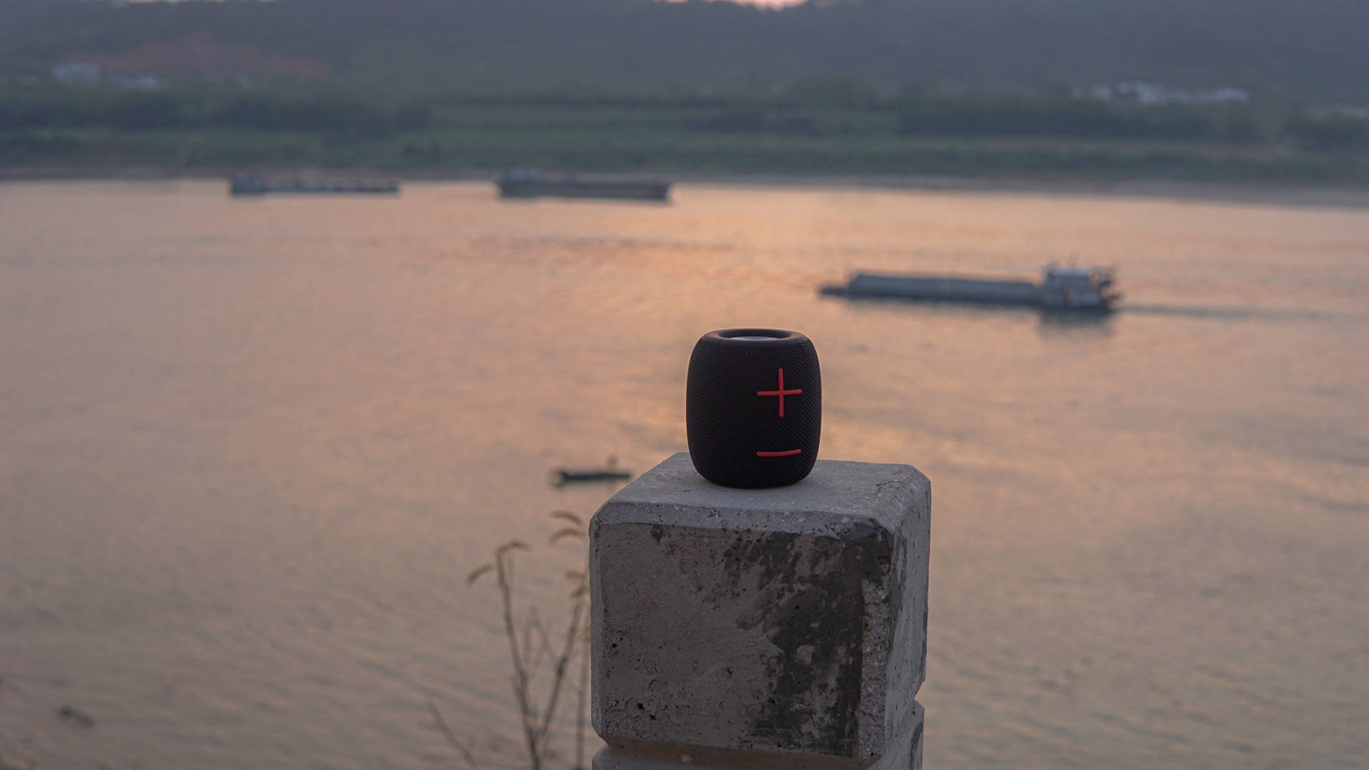 时下青年外出游玩必带的神器，SanagM11蓝牙音箱