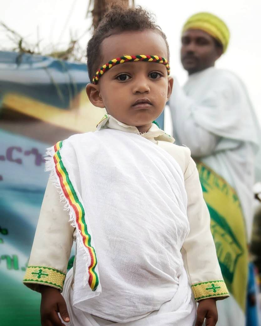 在云上写满诗和远方,在云上林清玄歌曲