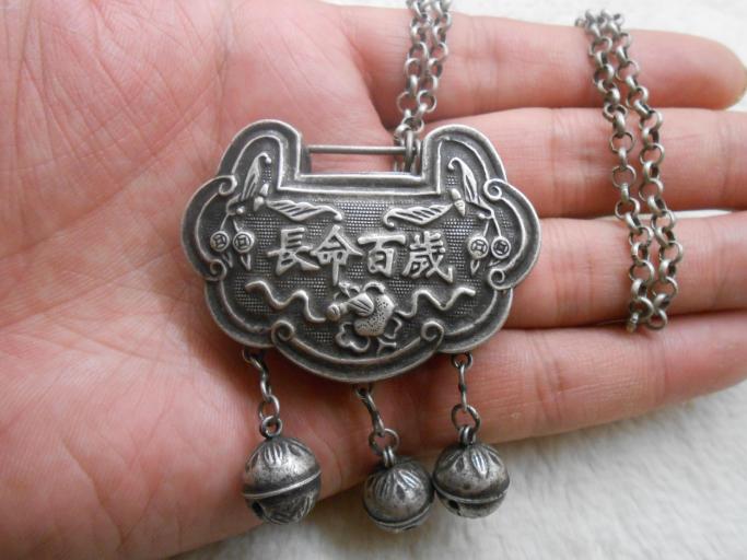 长命锁需要孩子一直戴着吗,小孩长命锁要一直戴着吗