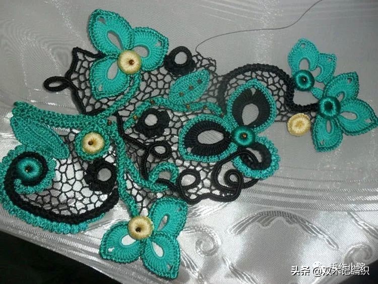 精美绝伦的爱尔兰拼花蕾丝手工编织包包