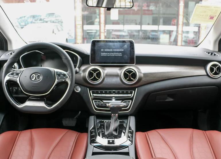 新手买车选什么车型,新手买车买什么二手车好