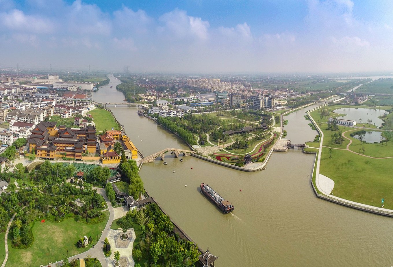 和小姐姐一起逛嘉兴吃百年传承的美味，大胆的把美好生活秀给你看