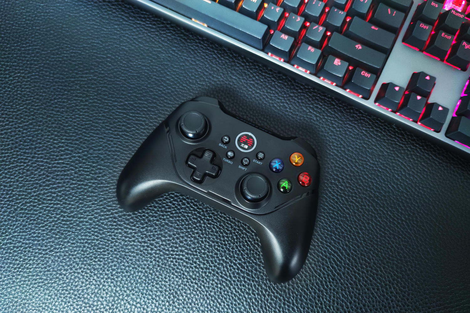 北通阿修罗2pro上手体验，双背键突破手速，畅玩PC电视多平台