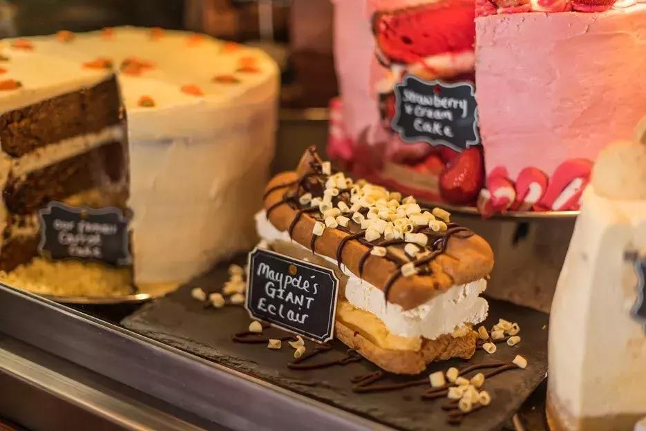 李嘉诚46亿英镑购买的酒吧巨头有何“花招”？