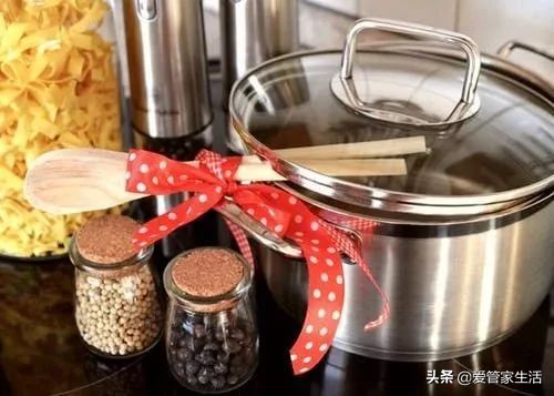 麦饭石不粘锅与不锈钢锅哪个好,不粘锅属于不锈钢锅还是铁锅