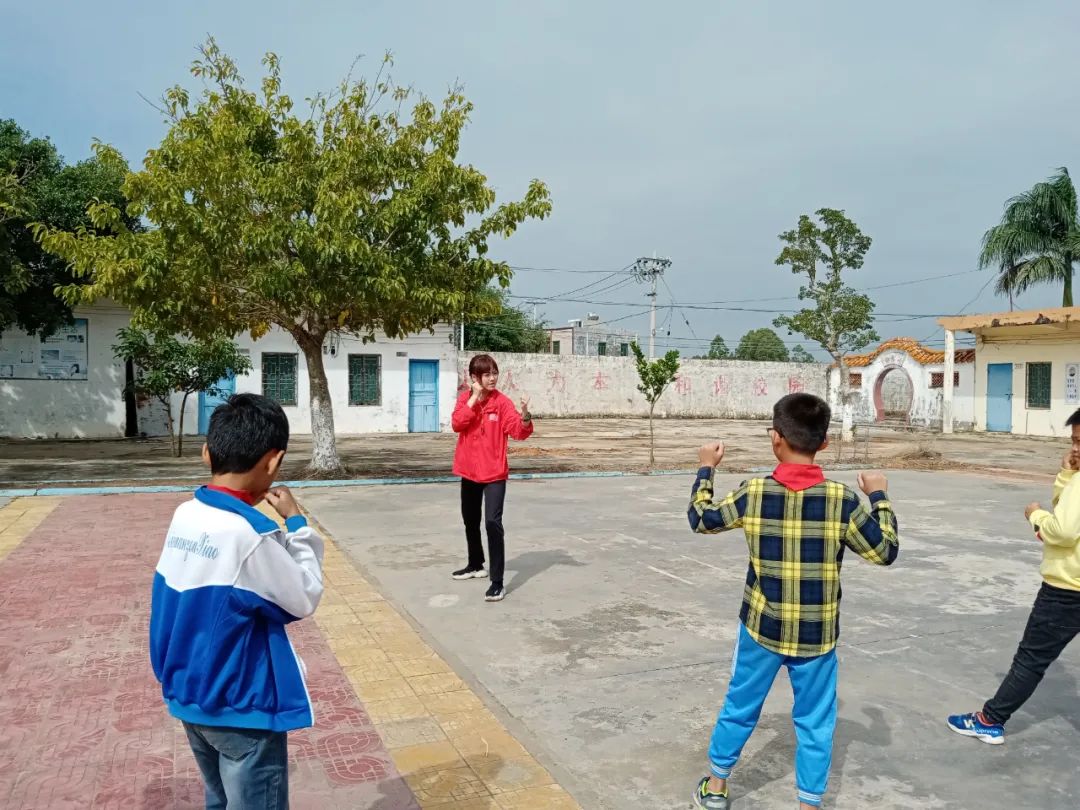 时光正好微风不燥歌词,时光正好微风不燥英文