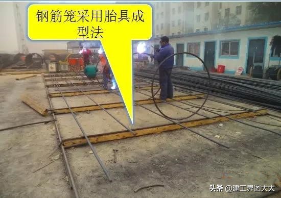 打桩塌孔原因,桩基钢筋笼变形怎么处理