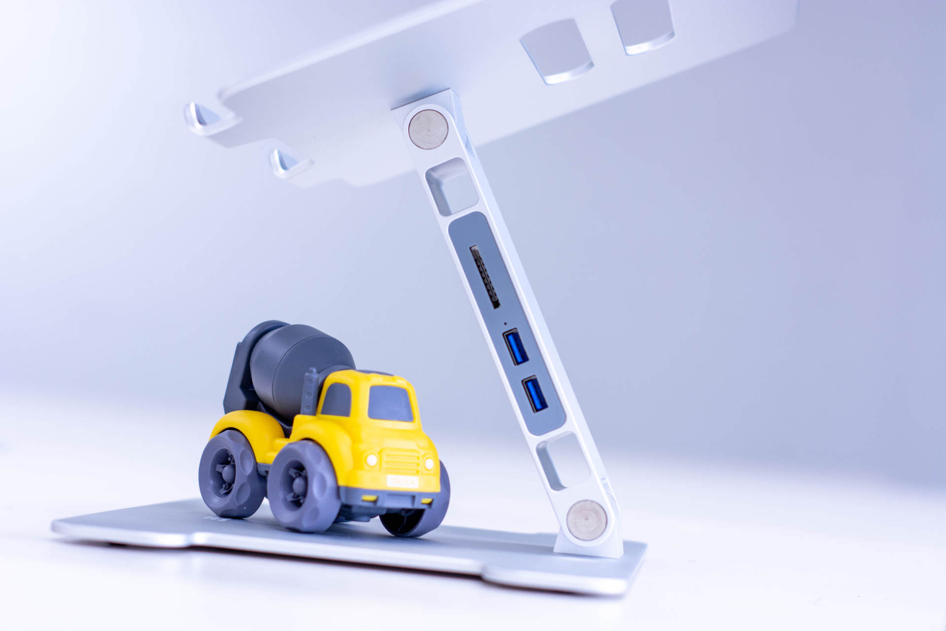 无级调节笔记本支架,笔记本高度调节支架测评