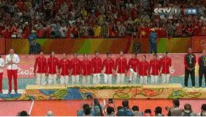 国足感动落泪视频,国足看了流泪