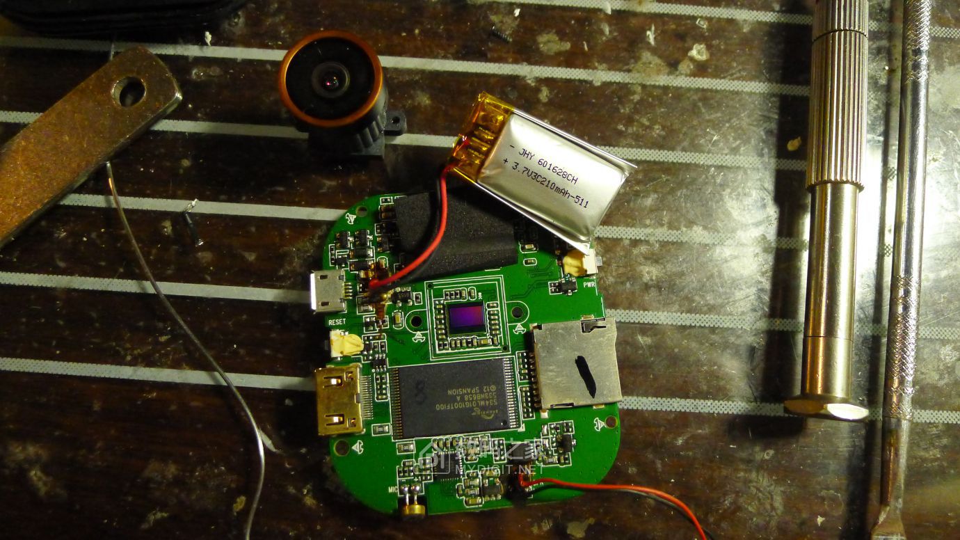 PAPAGO行车记录仪GoSafe535拆解,电源接反故障维修及思路分享