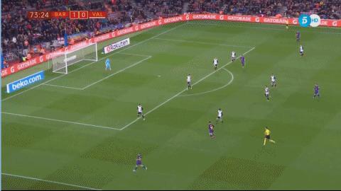 德容加盟巴萨后首次赢下德比,德容今夏是否离开巴萨