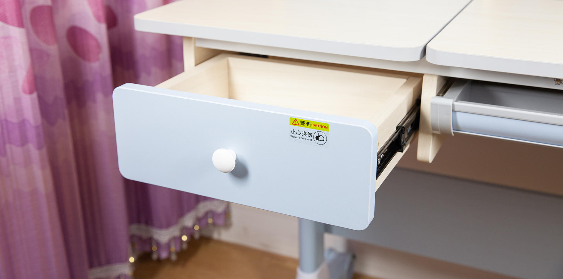 科贝森儿童学习桌和爱果乐,怎么买便宜又好用的儿童学习桌