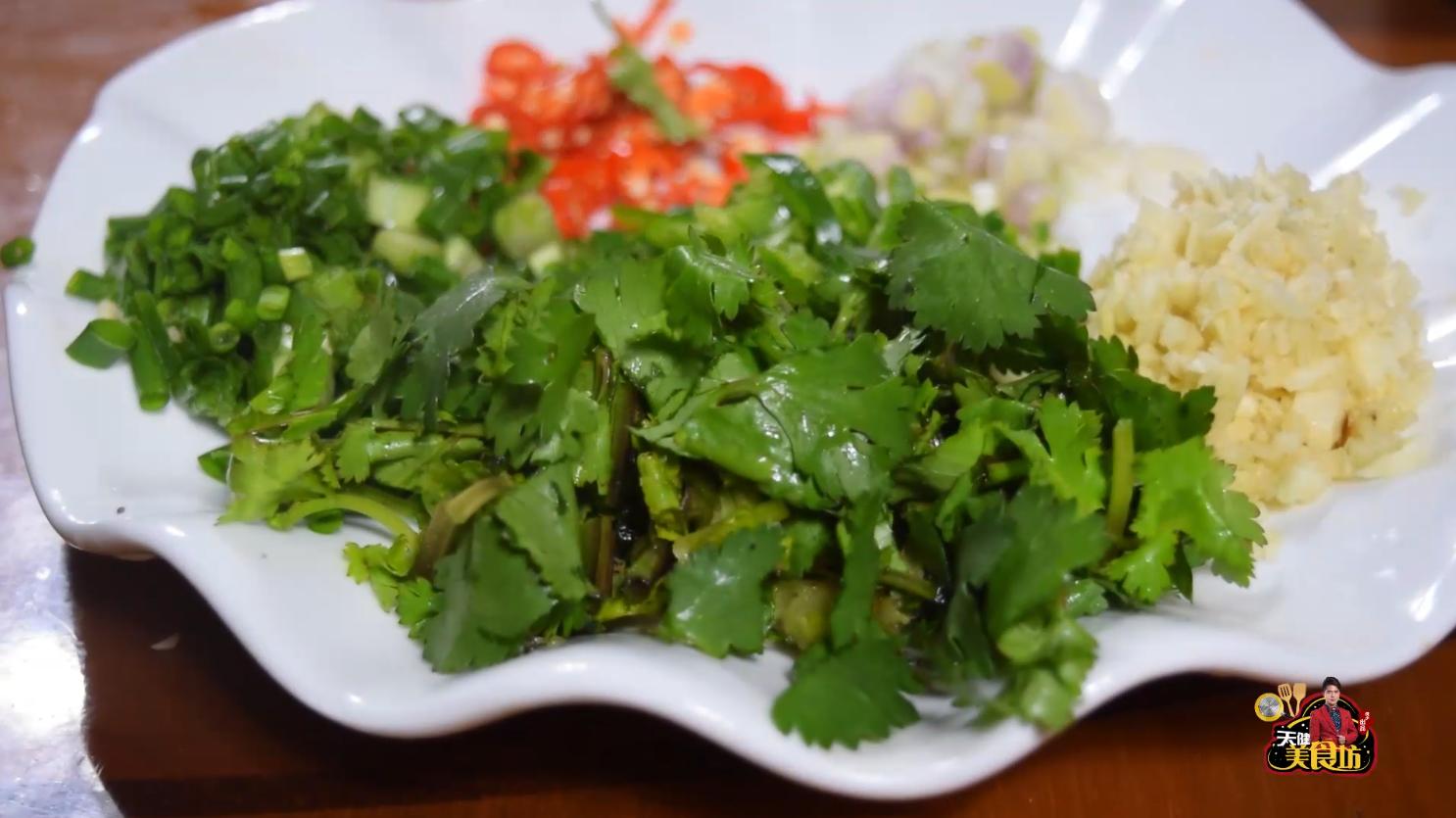 这才是鸡爪最好吃的做法酸辣爽口,这才是鸡爪最好吃的做法香辣可口