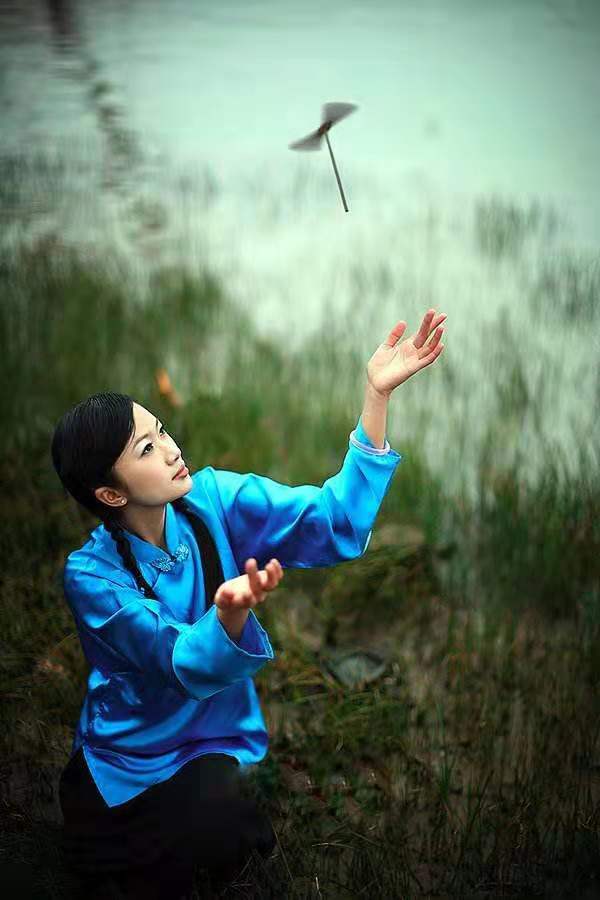 与君初相识犹似故人归朗读,与君初相识犹似故人归下句