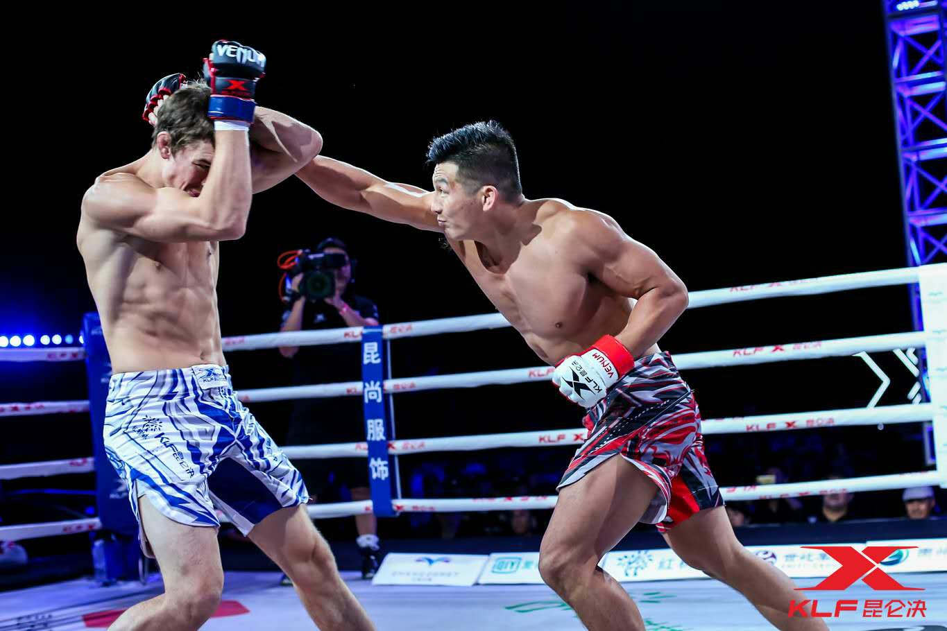 昆仑决郑召玉金腰带打谁的,昆仑决周口站郑召玉vs奔能