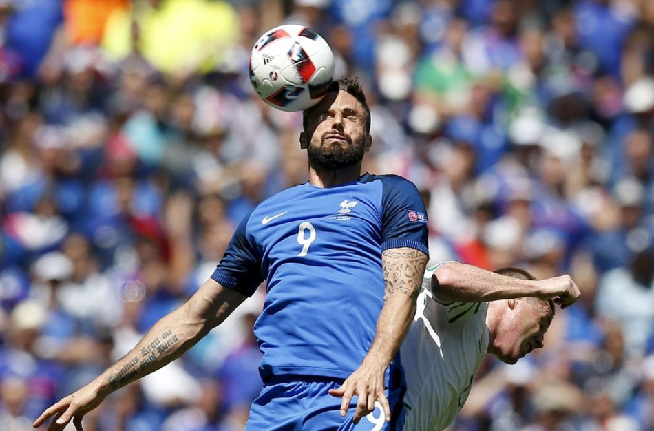 世界上第一架俯冲轰炸机,高空轰炸机最强战绩