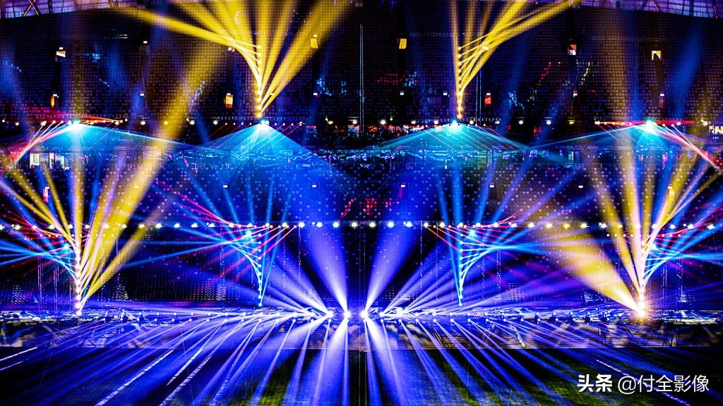 鸟巢沸腾瞬间,鸟巢合唱爱如潮水