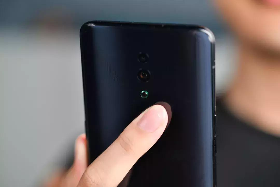 Opporeno和pro的区别,opporeno与renopro区别