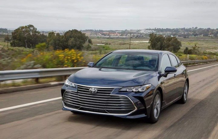 亚洲龙减配真实感受,国产后一定减配吗